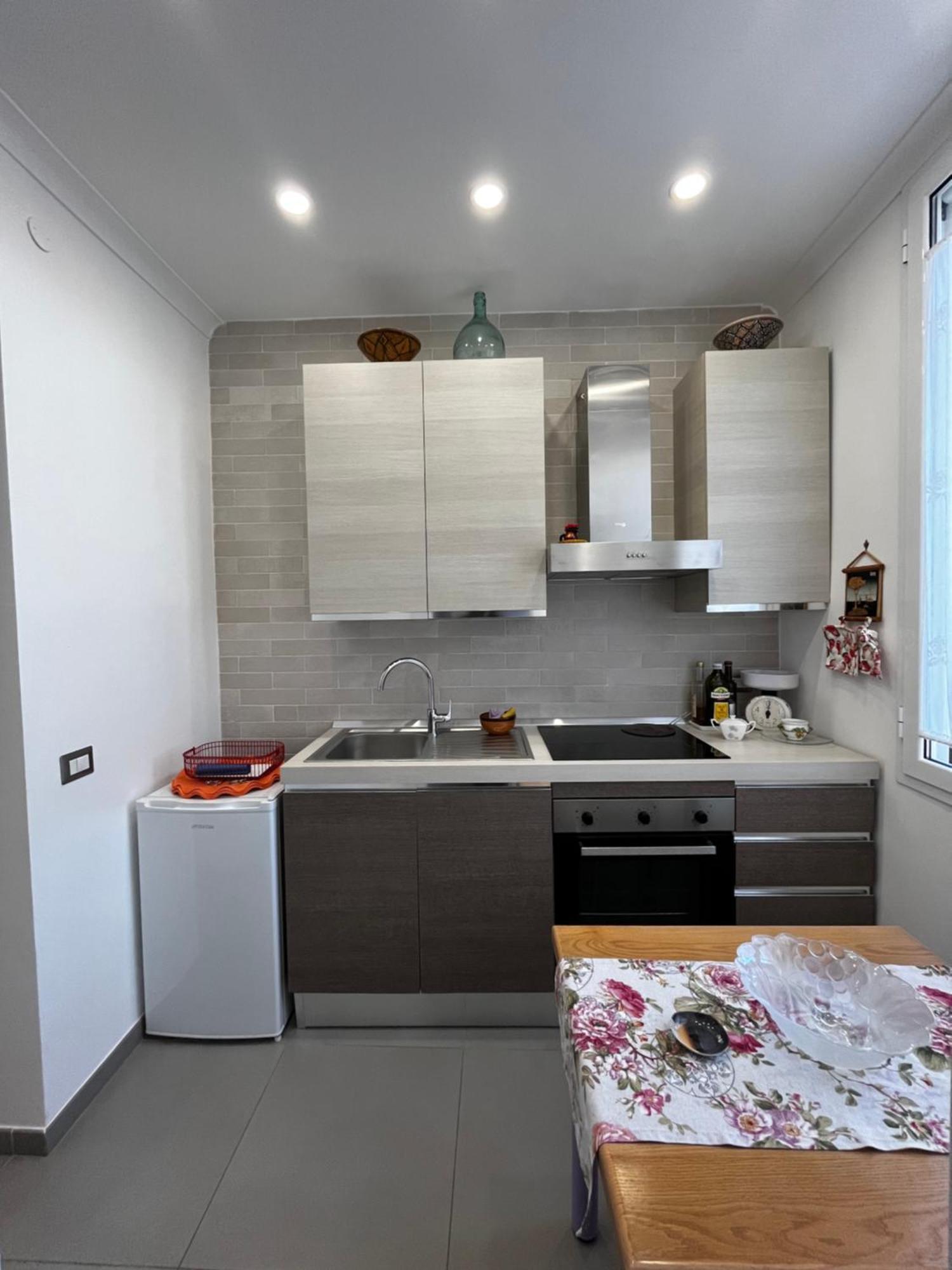 In Pieno Centro Storico - La Casa Di Anna Napoli